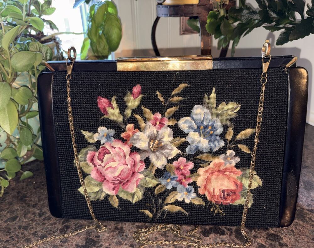 Vintage Elsie Tu Purse Hand Embroidered Needlepoint Floral Made In Hong Kong